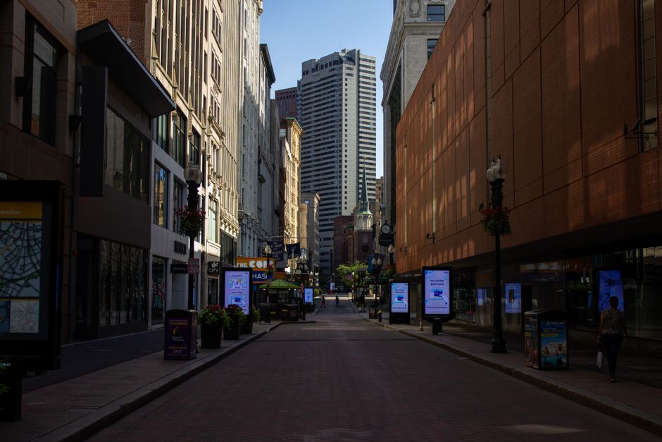 Boston Buyers Hit Pause as Interest Rate Outlook Cools Market